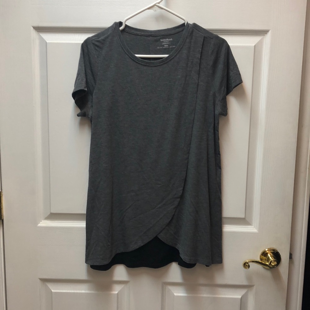 Motherhood Maternity nursing shirt